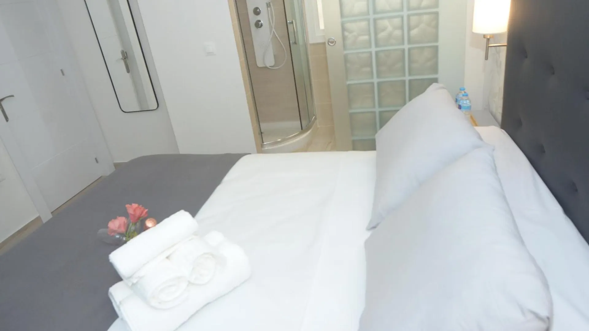 بيت ضيافة Alojamiento Beethoven Luxury مالقة