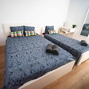 https://by-rambla-de-catalunya-rooms.catalonia-hotels.com