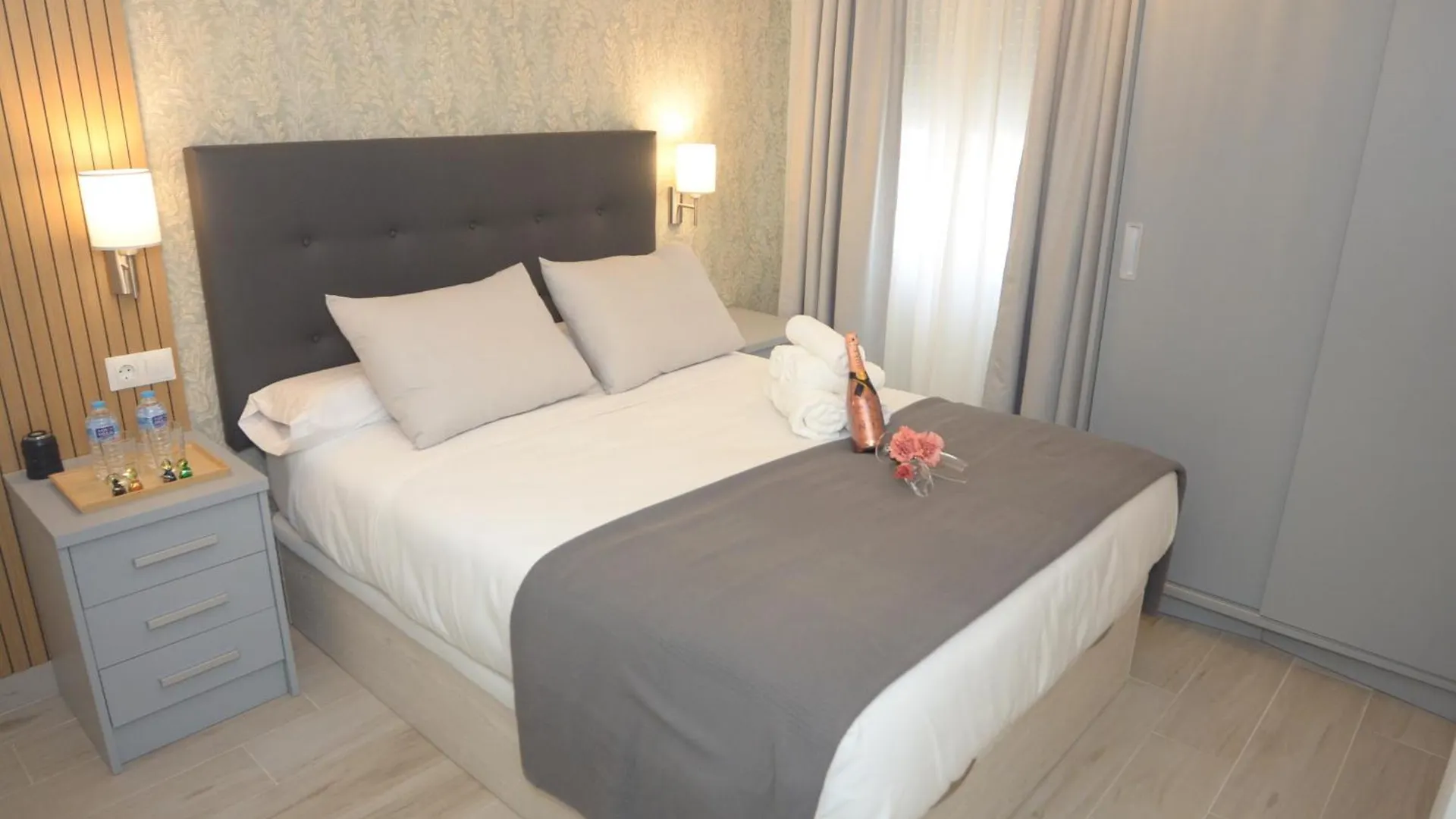 Pensjonat Alojamiento Beethoven Luxury Malaga