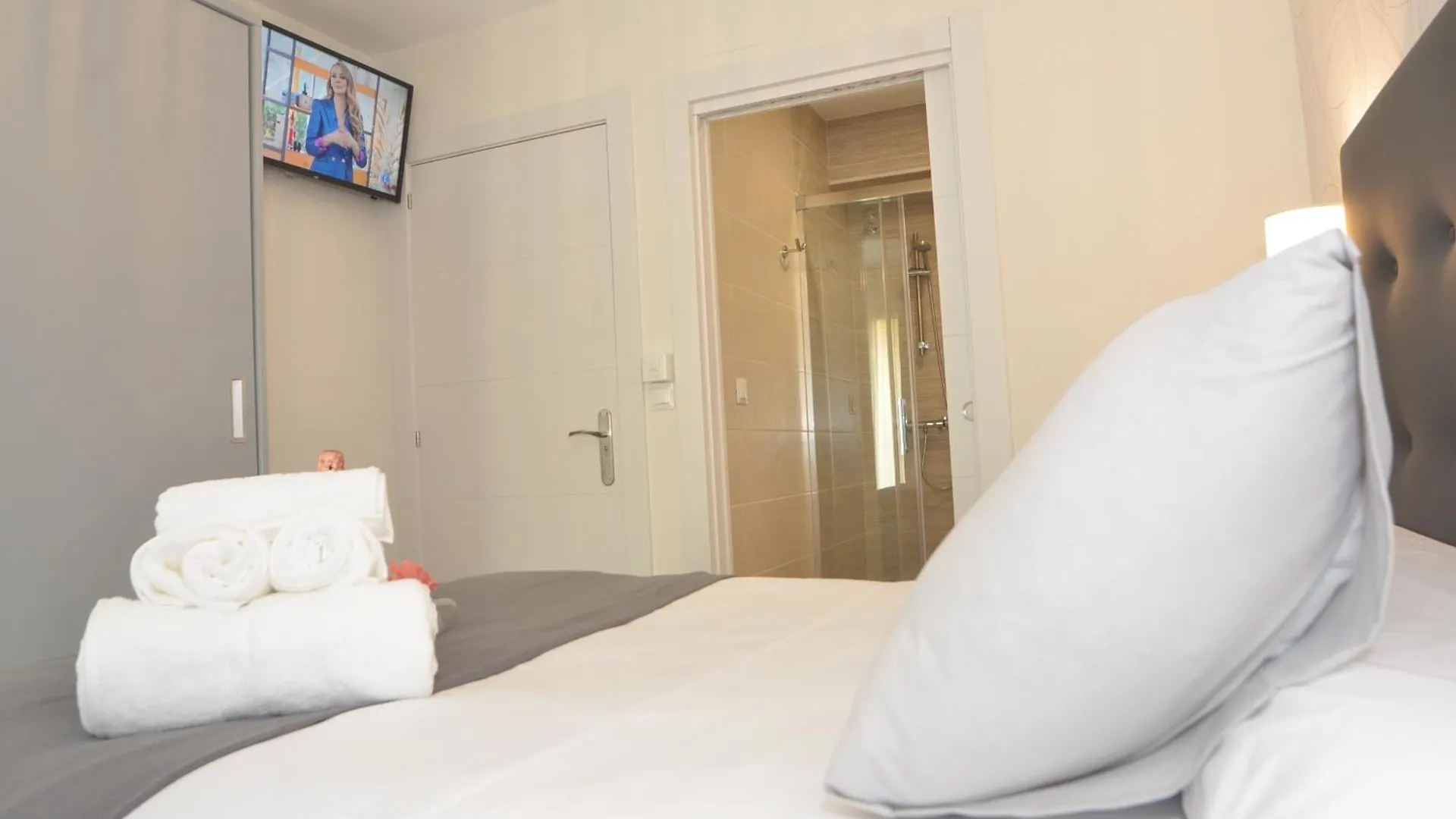 Alojamiento Beethoven Luxury Malaga Pensjonat