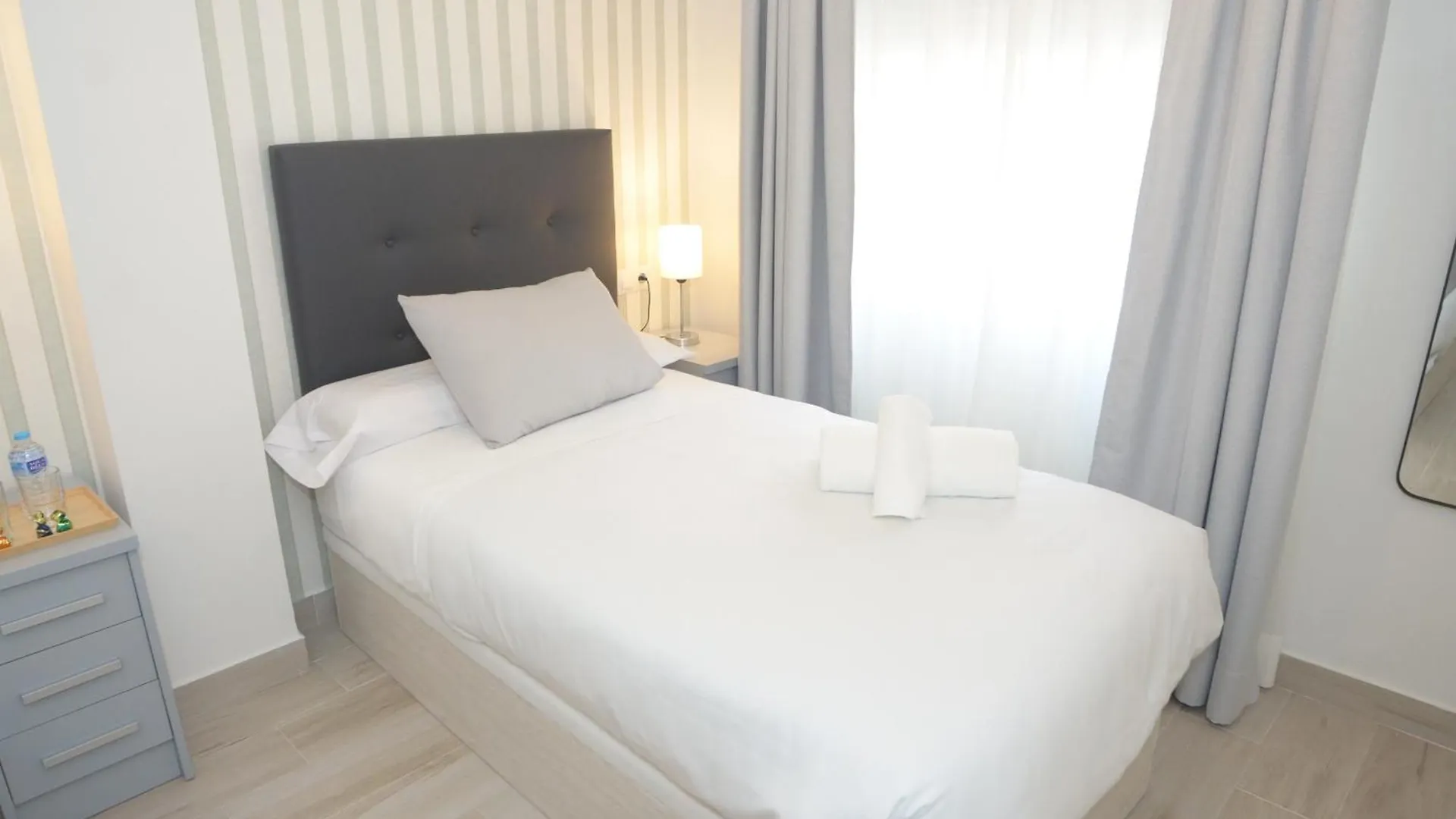 Alojamiento Beethoven Luxury Malaga Pensjonat