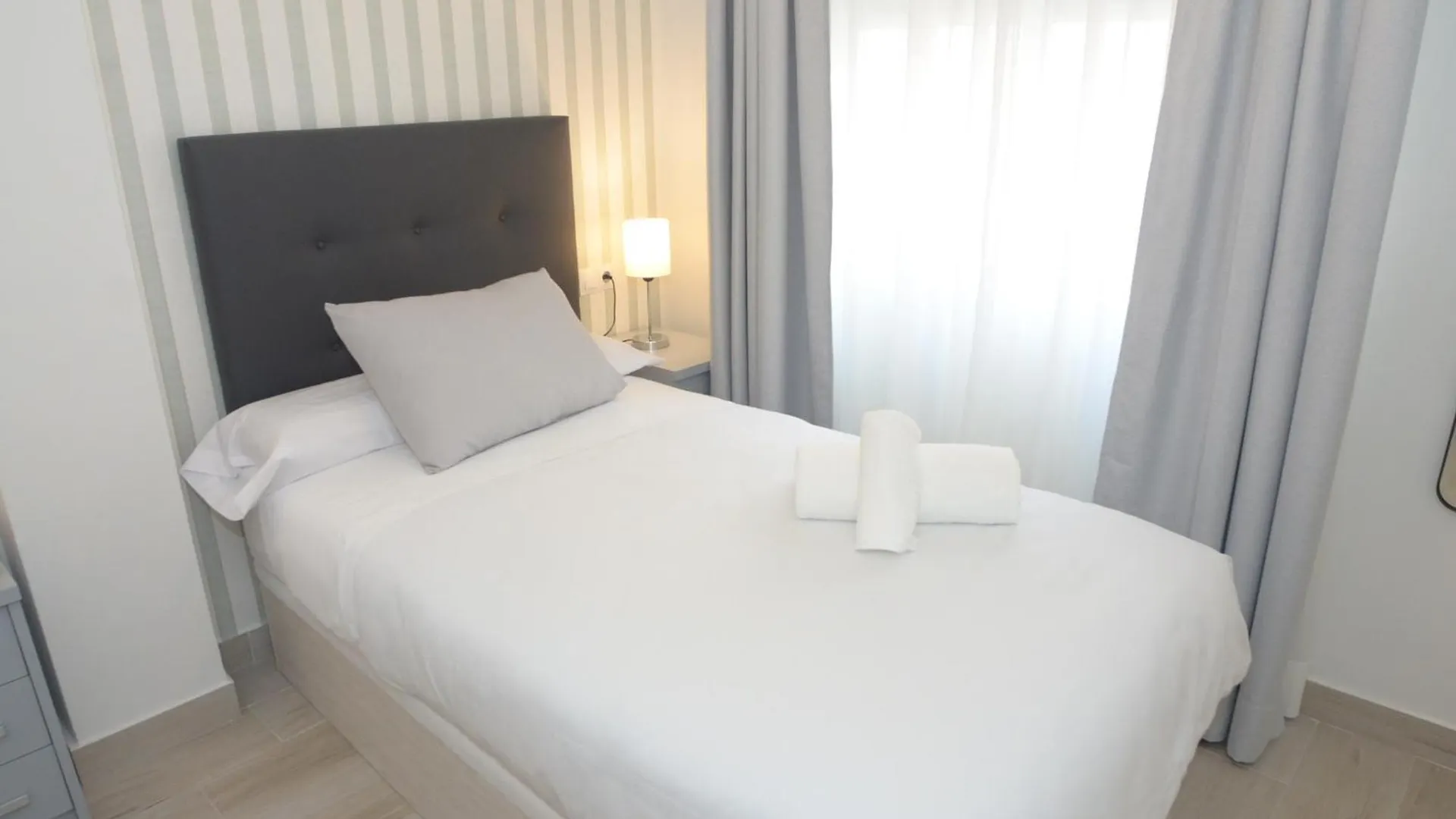 Alojamiento Beethoven Luxury Malaga Pensjonat