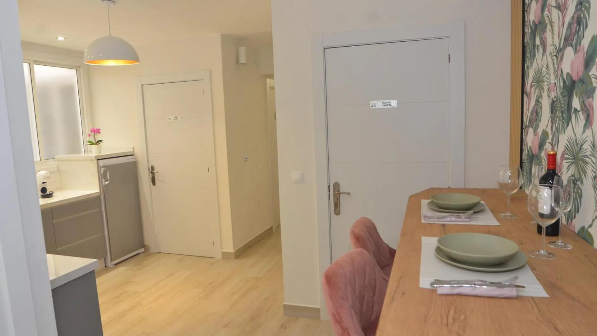 Alojamiento Beethoven Luxury Málaga Affittacamere